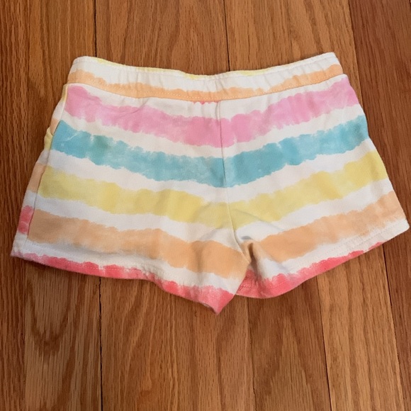Carter’s shorts bundle - Picture 9 of 10